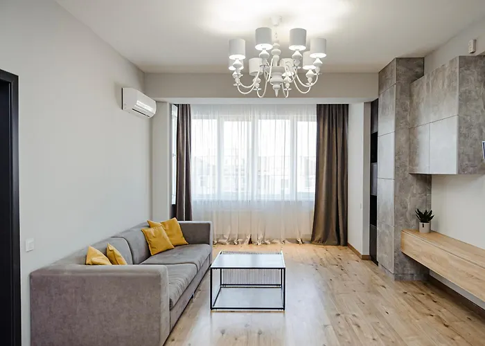 Luxury Ultracentral Skyhouse Apartment